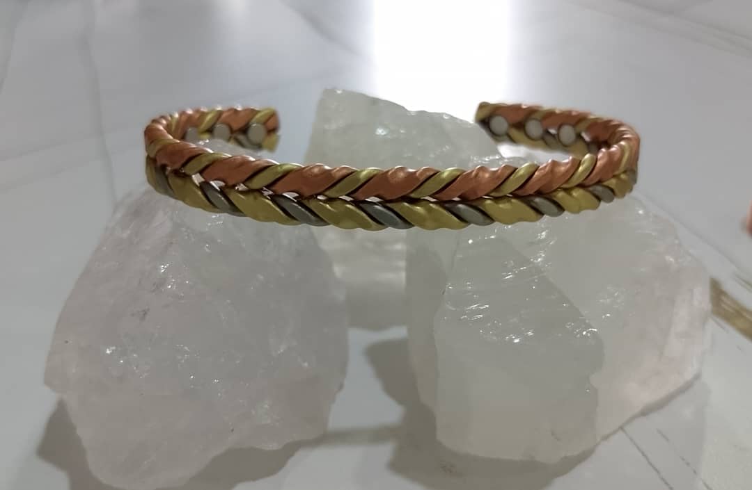 Copper, Steel & Brass Bracelet – Strength, Energy & Protection in Harmony